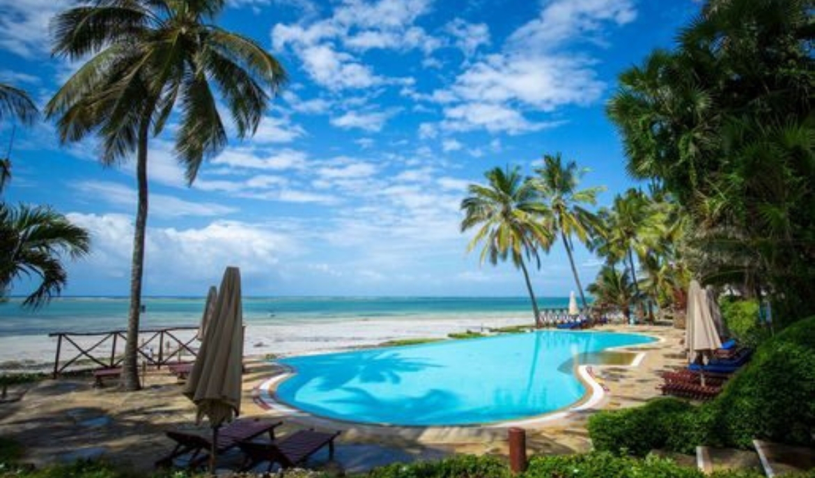 Voyager Beach Resort