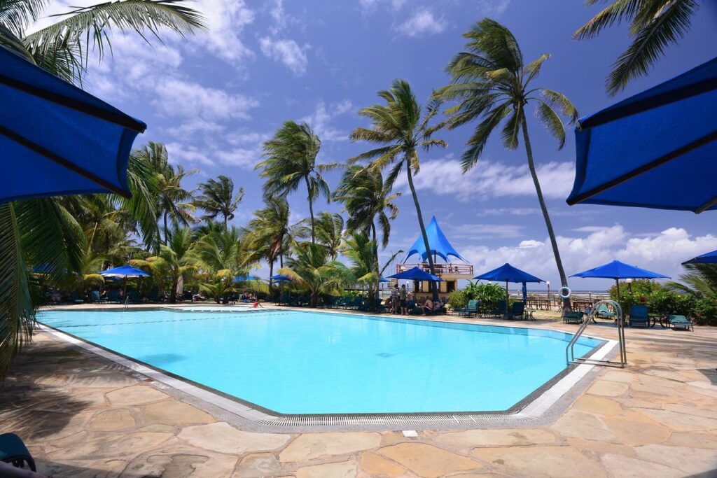 Bahari Beach Hotel, Mombasa 3