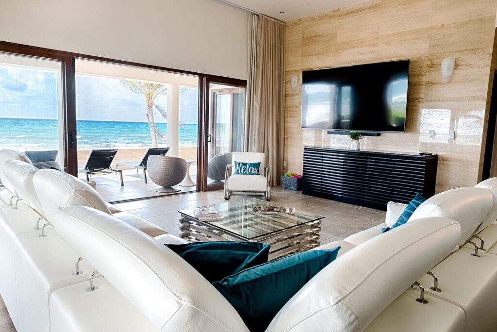 Florentina’s Beachfront Villa 4